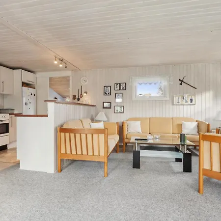 2 Bedroom Cozy In *
