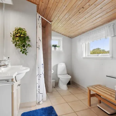 2 Bedroom Cozy In Vakantiehuis