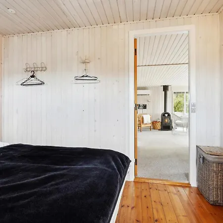 2 Bedroom Cozy In Ferienhaus *